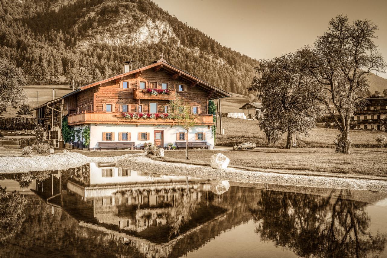 Narzenhof Wellness Chalets, Familien & Luxus Apartments Am Bauernhof Санкт Йохан ин Тирол Екстериор снимка